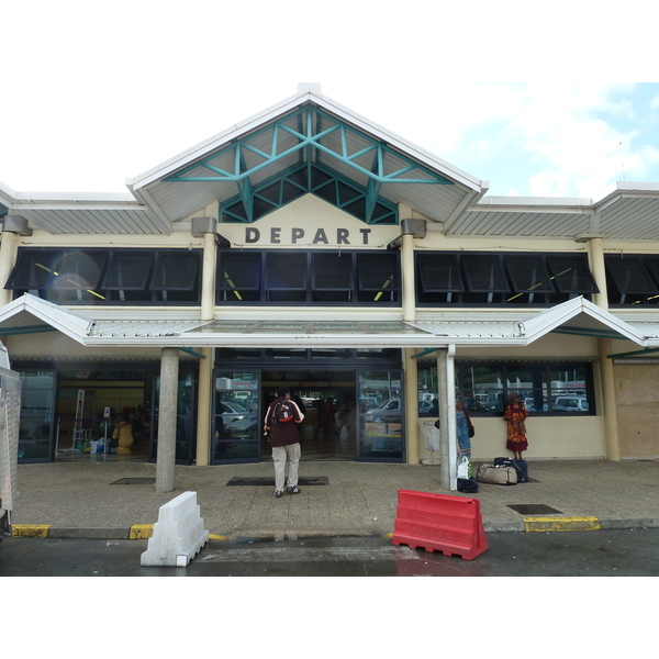 รูปถ่าย นิวแคลิโดเนีย(New Caledonia) สนามบินมาเจนตา(Magenta Airport) 2010-05 1