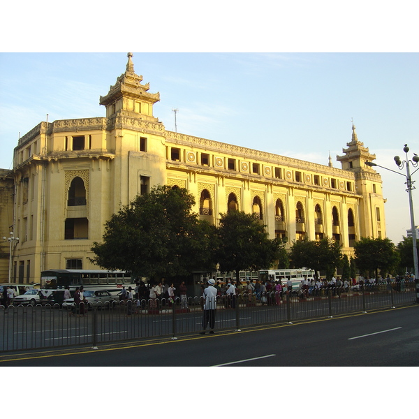 รูปถ่าย พม่า(Myanmar) ย่างกุ้ง(Yangon) 2005-01 221