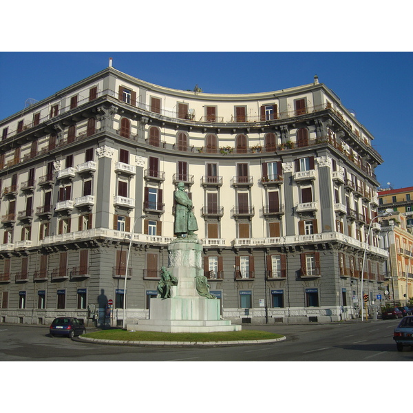 รูปถ่าย อิตาลี(Italy) นาโปลี(Naples) 2004-11 14
