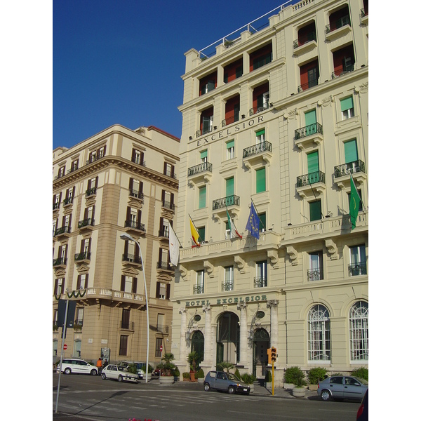 รูปถ่าย อิตาลี(Italy) นาโปลี(Naples) 2004-11 0