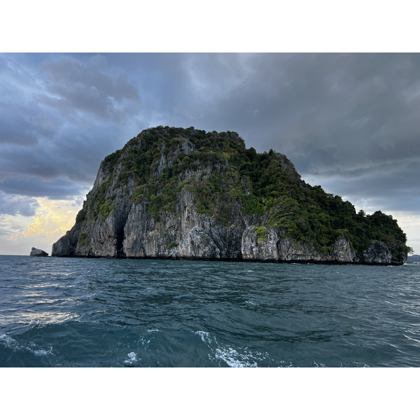 รูปถ่าย ไทย(Thailand) เกาะพีพีดอน(Ko Phi Phi Don) 2021-12 12