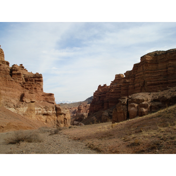 รูปถ่าย คาซัคสถาน(Kazakhstan) หุบผาชารึน(Charyn Canyon) 2007-03 142