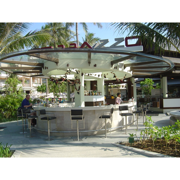 รูปถ่าย ไทย(Thailand) ภูเก็ต(Phuket) ป่าตอง(Patong) ถนนเลียบชายหาด(Beach Road) 2005-12 55