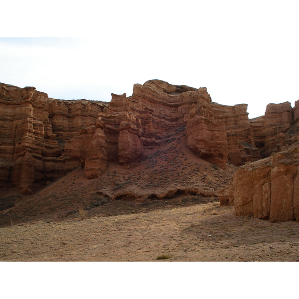 รูปถ่าย คาซัคสถาน(Kazakhstan) หุบผาชารึน(Charyn Canyon) 2007-03 168