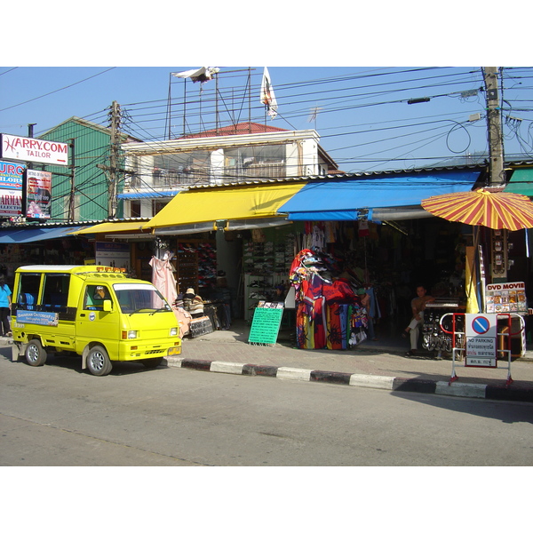 รูปถ่าย ไทย(Thailand) ภูเก็ต(Phuket) ป่าตอง(Patong) ถนนเลียบชายหาด(Beach Road) 2005-12 80