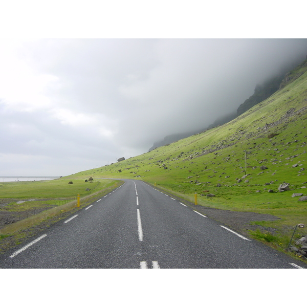 รูปถ่าย ไอซ์แลนด์(Iceland) ถนนหมายเลข 1 จากวีกไปสกาฟตาเฟลล์(Road 1 Vik to Skaftafell) 2003-06 4