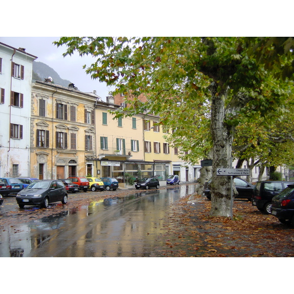 รูปถ่าย สวิสเซอร์แลนด์(Switzerland) ลูกาโน(Lugano) 2001-10 29