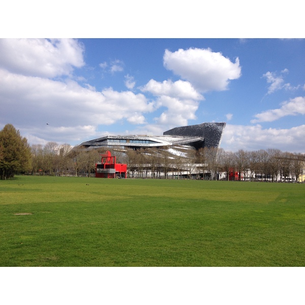 รูปถ่าย ฝรั่งเศส(France) ปารีส(Paris) สวนลาวีแล็ต(La Villette Park) 2015-04 0