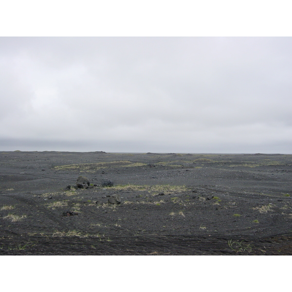 รูปถ่าย ไอซ์แลนด์(Iceland) ถนนหมายเลข 1 จากวีกไปสกาฟตาเฟลล์(Road 1 Vik to Skaftafell) 2003-06 16