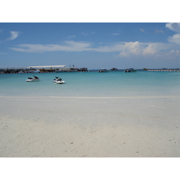 รูปถ่าย ไทย(Thailand) พัทยา(Pattaya) เกาะล้าน(Ko Larn) 2006-04 168