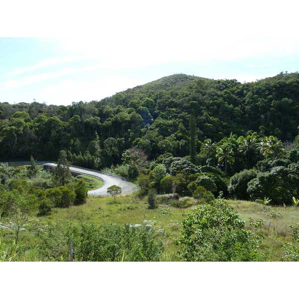 รูปถ่าย นิวแคลิโดเนีย(New Caledonia) ถนนจากตงตูตาไปทีโอ(Tontouta to Thio road) 2010-05 95