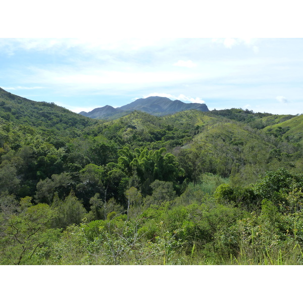 รูปถ่าย นิวแคลิโดเนีย(New Caledonia) ถนนจากตงตูตาไปทีโอ(Tontouta to Thio road) 2010-05 9