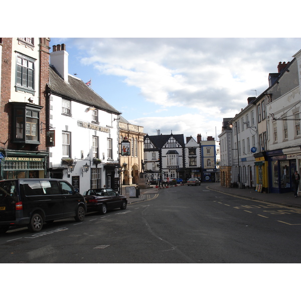 รูปถ่าย อังกฤษ(United Kingdom) มอนเมาธ์(Monmouth) 2006-05 30