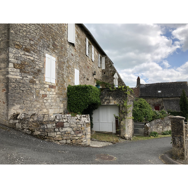 รูปถ่าย ฝรั่งเศส(France) ตูแรน(Turenne) 2018-04 41