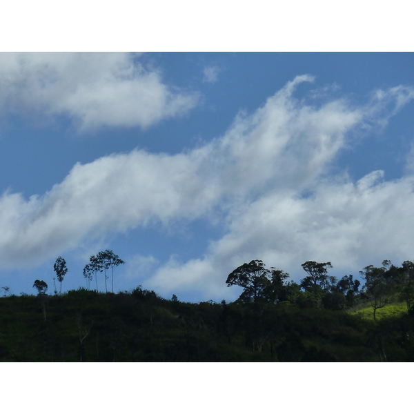 รูปถ่าย นิวแคลิโดเนีย(New Caledonia) ถนนจากตงตูตาไปทีโอ(Tontouta to Thio road) 2010-05 34