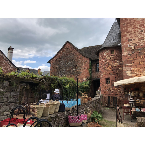 รูปถ่าย ฝรั่งเศส(France) กอลงฌ์-ลา-รูฌ(Collonges la Rouge) 2018-04 32