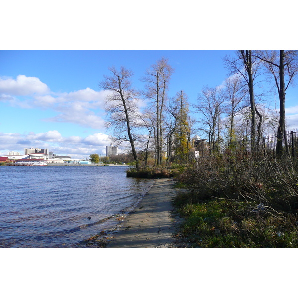 รูปถ่าย ยูเครน(Ukraine) เคียฟ(Kiev) "ฮีโดรปาร์ค(Hydropark) 2007-11 0
