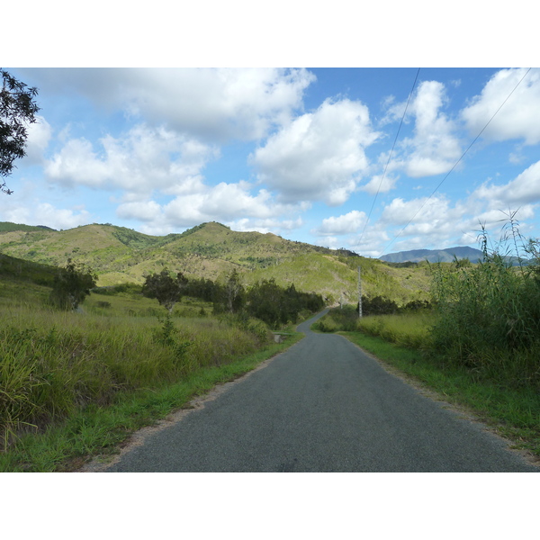 รูปถ่าย นิวแคลิโดเนีย(New Caledonia) ถนนจากตงตูตาไปทีโอ(Tontouta to Thio road) 2010-05 4