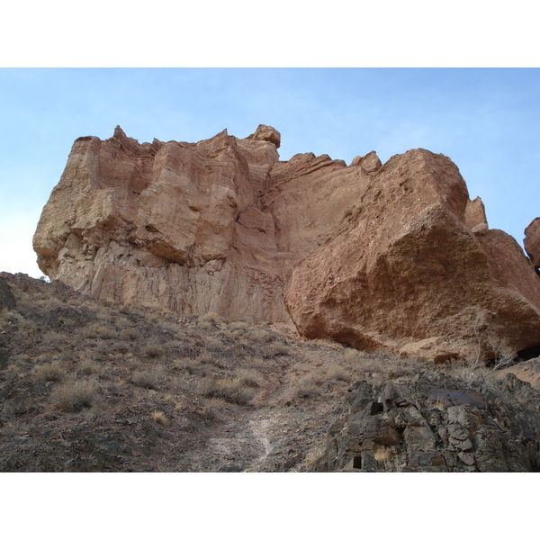 รูปถ่าย คาซัคสถาน(Kazakhstan) หุบผาชารึน(Charyn Canyon) 2007-03 6