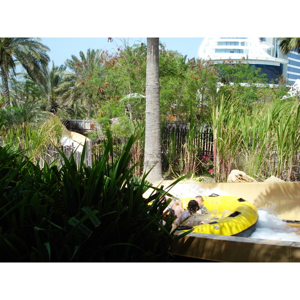 รูปถ่าย สหรัฐอาหรับเอมิเรตส์(United Arab Emirates) ดูไบ(Dubai) สวนน้ำไวลด์วาดี(Wild Wadi) 2007-03 127