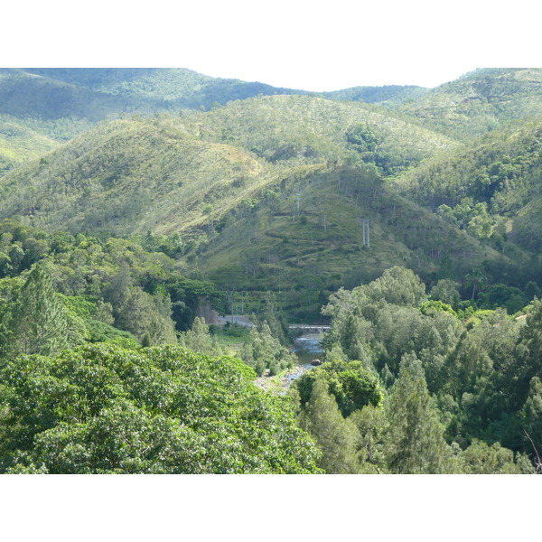 รูปถ่าย นิวแคลิโดเนีย(New Caledonia) ถนนจากตงตูตาไปทีโอ(Tontouta to Thio road) 2010-05 30