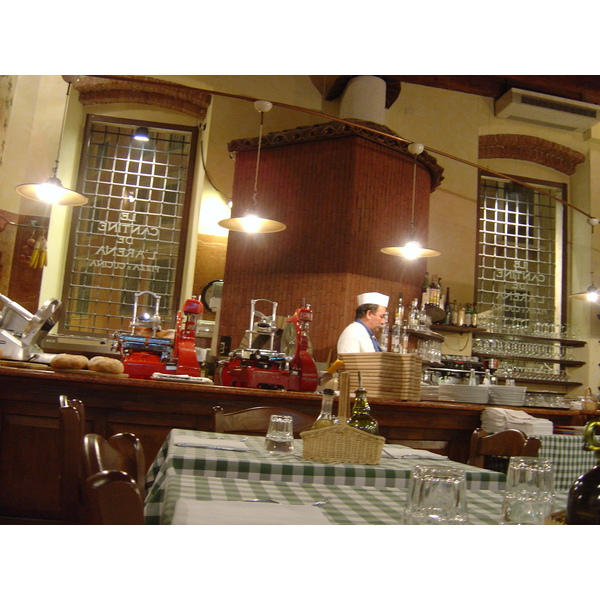 รูปถ่าย อิตาลี(Italy) เวโรเน่(Verona) 2005-03 24