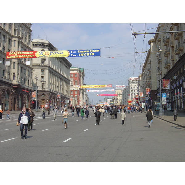 รูปถ่าย รัสเซีย(Russia) มอสโก(Moscow) ถนนตแวร์สกายา(Tverskaya Street) 2005-04 83