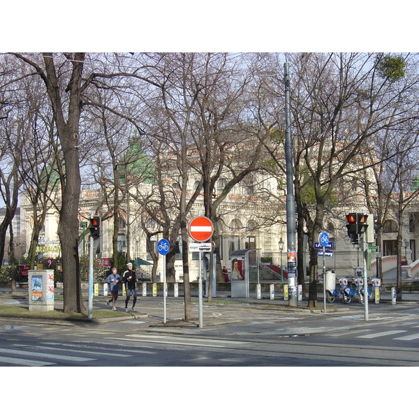 รูปถ่าย ออสเตรีย(Austria) เวียนนา(Vienna) 2005-03 9