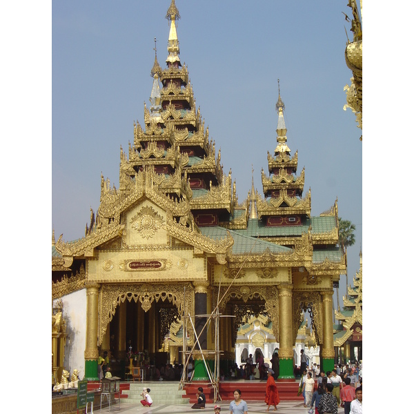 รูปถ่าย พม่า(Myanmar) ย่างกุ้ง(Yangon) พระมหาเจดีย์ชเวกากอง(Shwedagon Pagoda) 2005-01 18