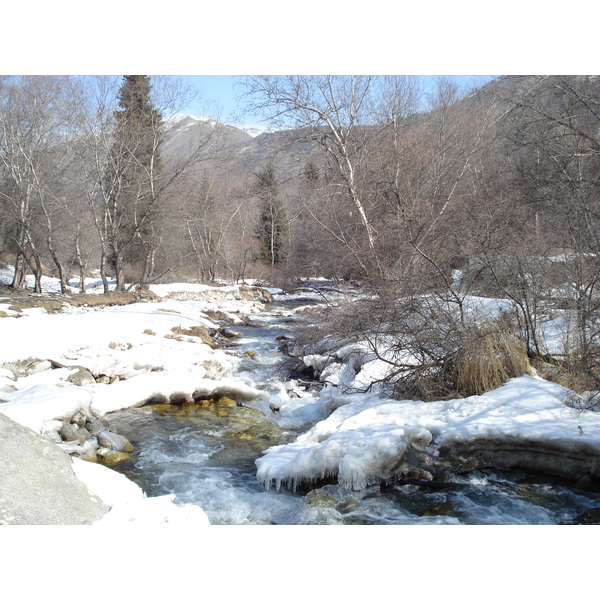 รูปถ่าย คาซัคสถาน(Kazakhstan) อุทยานแห่งชาติอีเลอาลาเตา(Ile Alatau National Park) 2007-03 12
