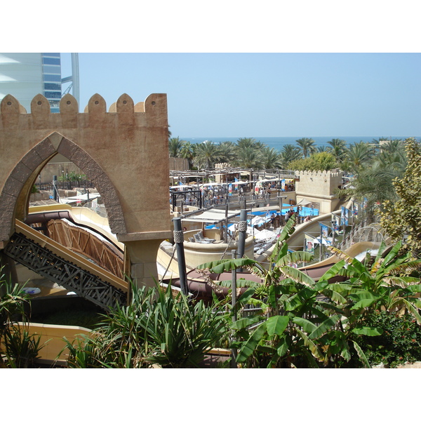 รูปถ่าย สหรัฐอาหรับเอมิเรตส์(United Arab Emirates) ดูไบ(Dubai) สวนน้ำไวลด์วาดี(Wild Wadi) 2007-03 4