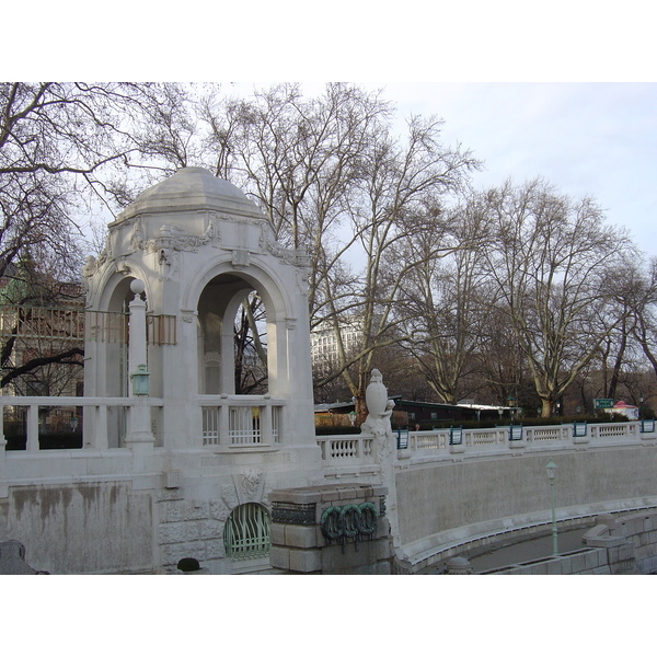 รูปถ่าย ออสเตรีย(Austria) เวียนนา(Vienna) 2005-03 40