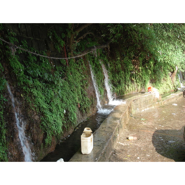 รูปถ่าย ปากีสถาน(Pakistan) ถนนจากอิสลามาบัดไปมัรรี(Islamabad to Murree road) 2006-08 21