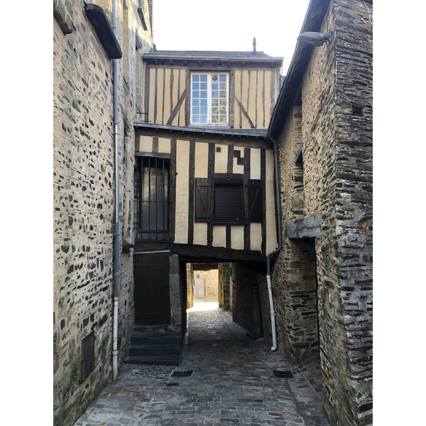 รูปถ่าย ฝรั่งเศส(France) วีเทร(Vitre) 2020-06 6