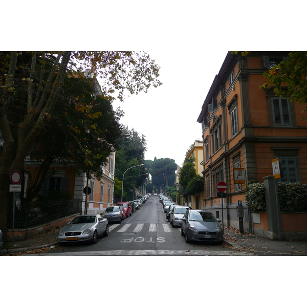 รูปถ่าย อิตาลี(Italy) โรม(Rome) ถนนกลอรีโอโซ(Viale Glorioso) 2007-11 14
