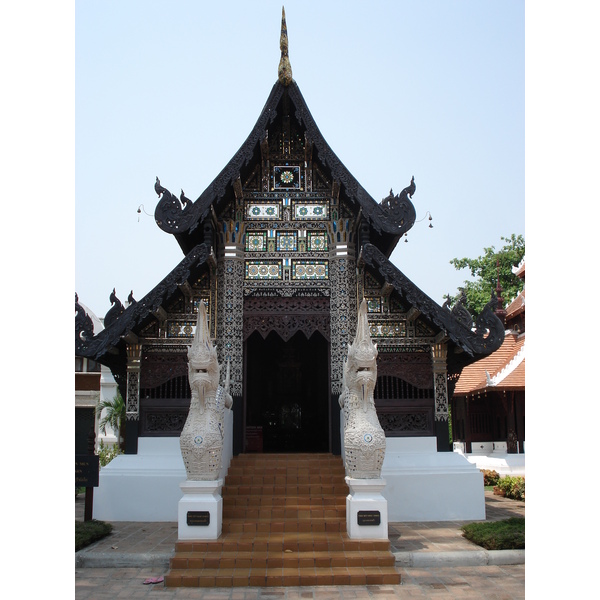 รูปถ่าย ไทย(Thailand) เชียงใหม่(Chiang Mai) ข้างในคุเมืองเชียงใหม่(Inside Canal) วัดเจดีย์หลวงวรวิหาร(Wat Chediluang Varaviharn temple) 2006-04 5