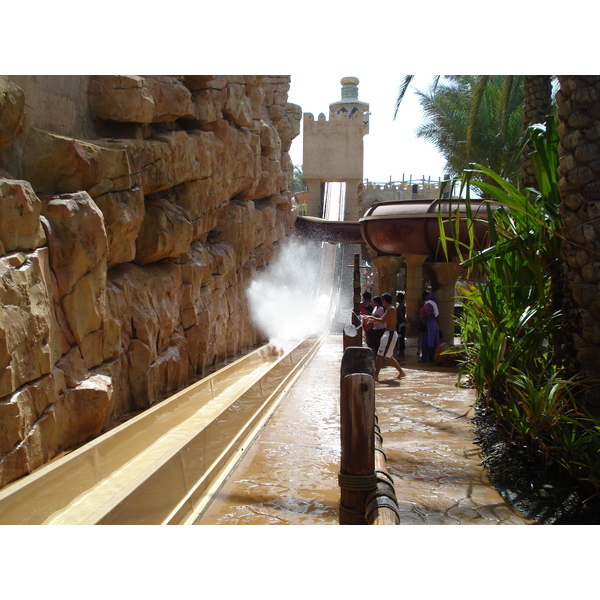 รูปถ่าย สหรัฐอาหรับเอมิเรตส์(United Arab Emirates) ดูไบ(Dubai) สวนน้ำไวลด์วาดี(Wild Wadi) 2007-03 199