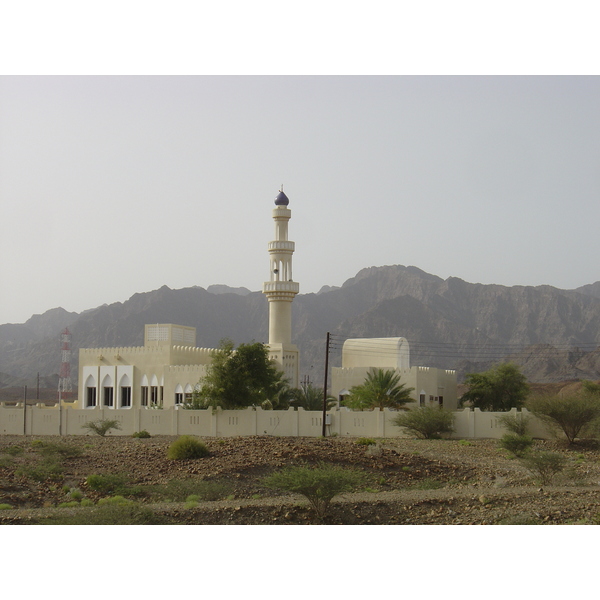 รูปถ่าย โอมาน(Oman) จากบูไรมิไปถนนโซฮาร์(Buraimi to Sohar road) 2005-03 28