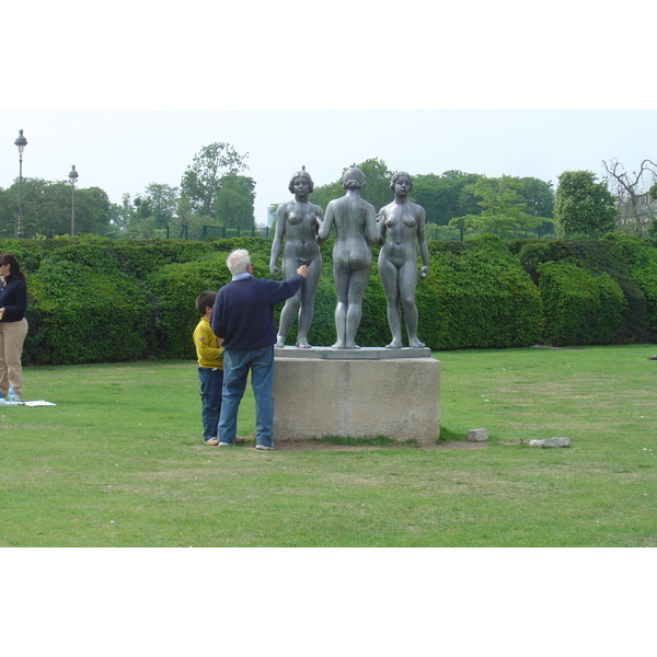 รูปถ่าย ฝรั่งเศส(France) ปารีส(Paris) สวนการูแซลแห่งลูฟวร์(Louvre Carrousel Garden) 2007-05 62