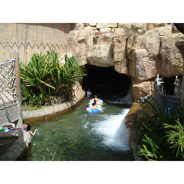รูปถ่าย สหรัฐอาหรับเอมิเรตส์(United Arab Emirates) ดูไบ(Dubai) สวนน้ำไวลด์วาดี(Wild Wadi) 2007-03 35