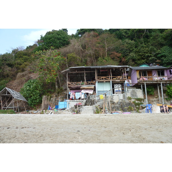 รูปถ่าย ไทย(Thailand) เกาะช้าง(Ko Chang) หาดทรายขาว(White sand beach) 2011-02 8