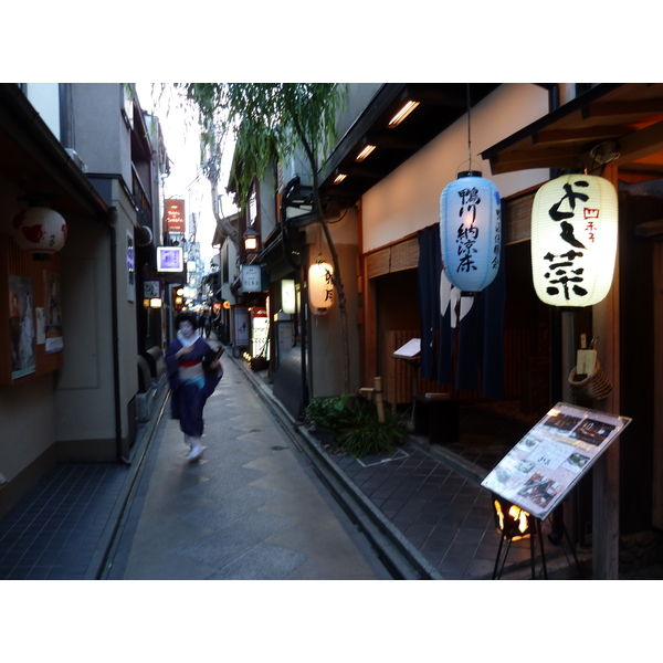 รูปถ่าย ญี่ปุ่น(Japan) เกียวโต(Kyoto) ถนนปนโตะโจ(Pontocho) 2010-06 0