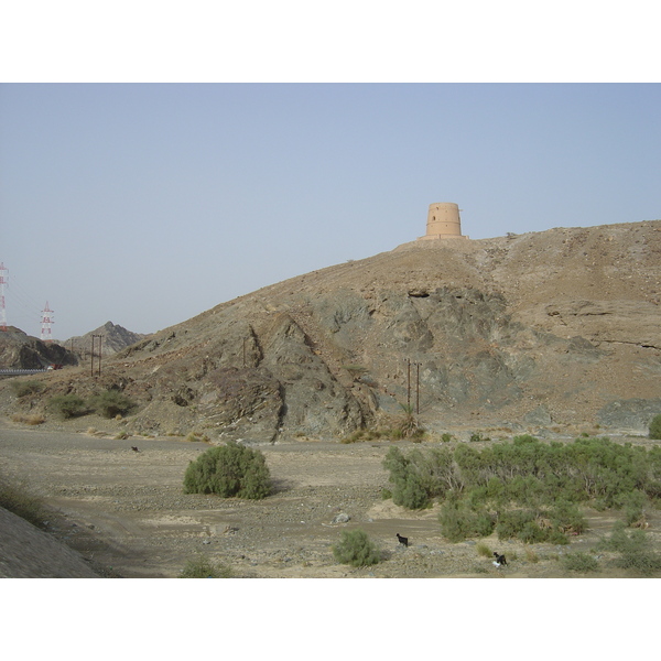 รูปถ่าย โอมาน(Oman) จากบูไรมิไปถนนโซฮาร์(Buraimi to Sohar road) 2005-03 27