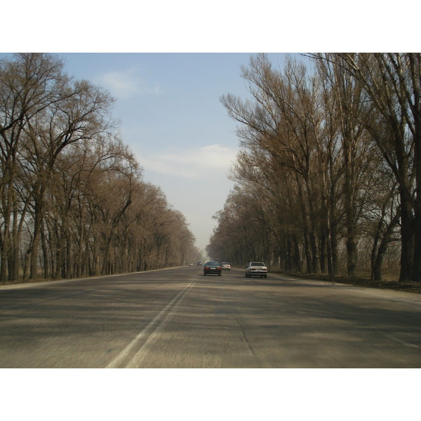 รูปถ่าย คาซัคสถาน(Kazakhstan) ถนนจากอัลมาตีไปหุบผาชารึน(Almaty to Charyn Canyon road) 2007-03 50