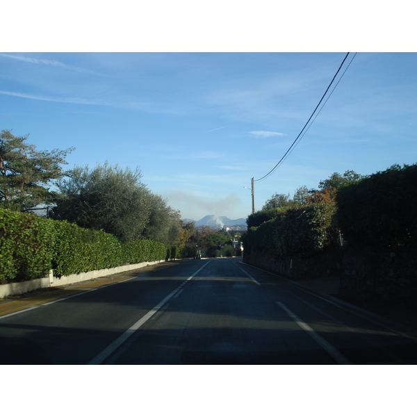 รูปถ่าย ฝรั่งเศส(France) เฟรนช์ริวิเอรา(French Riviera) ถนนจากวองซ์ไปแซ็ง-ฌาเน(Vence to St. Jeannet Road) 2006-12 50