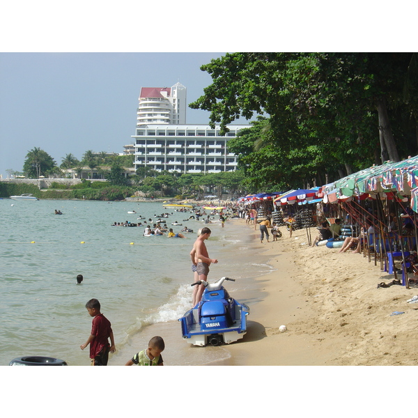 รูปถ่าย ไทย(Thailand) พัทยา(Pattaya) 2004-10 18