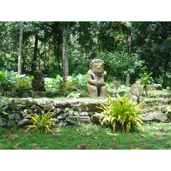 รูปถ่าย เฟรนช์โพลี่นีเซีย(Polynesia) หมู่เกาะมาร์เคซัส(Marquises) 2006-04 98