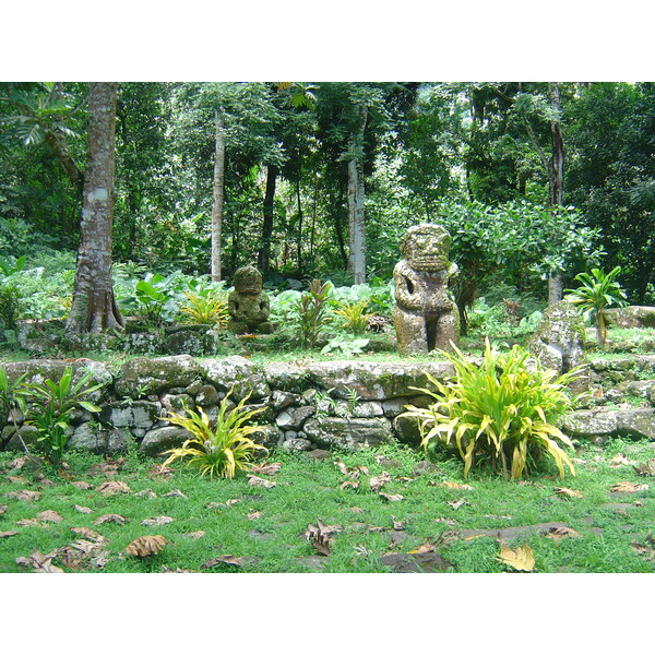 รูปถ่าย เฟรนช์โพลี่นีเซีย(Polynesia) หมู่เกาะมาร์เคซัส(Marquises) 2006-04 82