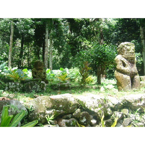 รูปถ่าย เฟรนช์โพลี่นีเซีย(Polynesia) หมู่เกาะมาร์เคซัส(Marquises) 2006-04 107