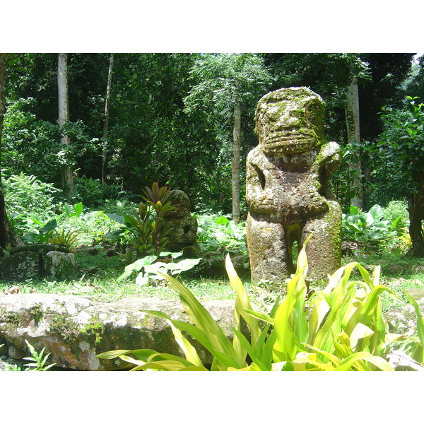 รูปถ่าย เฟรนช์โพลี่นีเซีย(Polynesia) หมู่เกาะมาร์เคซัส(Marquises) 2006-04 143